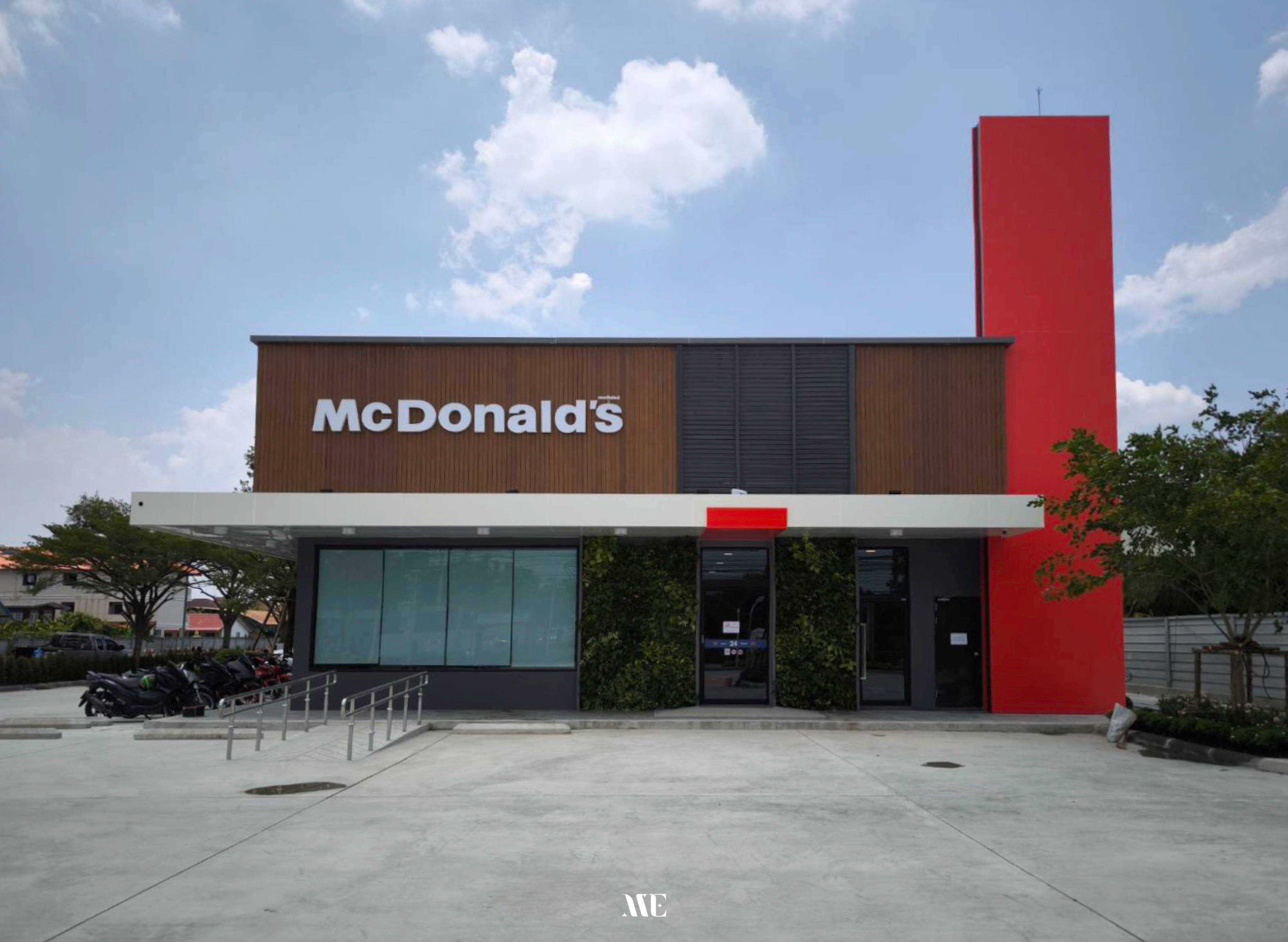 McDonald’s สาขา เลียบคลองสอง (ซาฟารีเวิลด์)
